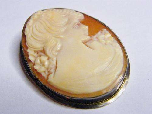 Vintage Cameo Brooch / Pendant with Silver Surround - Very Good Quality - as per photo
