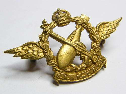SAAF Navigator / Airgunner Beret Badge - worn 1937 - VERY RARE - as per photo