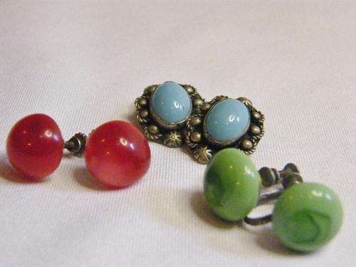 Lot of 3 pair of vintage earrings - as per photo