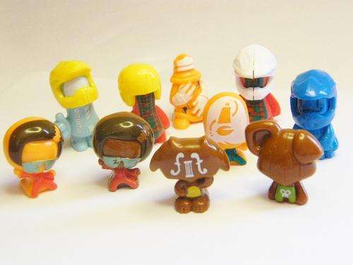Crazy Bones Gogo's PPI worldwide - lot of 10 - as per photo