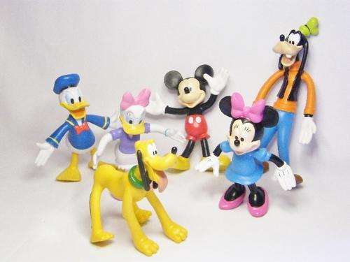 Lot of 6 large Disney figurines -  Donald, Daisy, Mickey, Minnie, Goofy and Pluto - as per photo