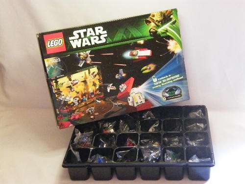Lego Star Wars set with 24 figurines - as per photo