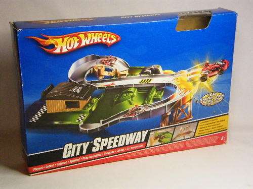 Hot wheels City speedway toy set - some extra pieces - no car included - as per photo