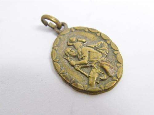 Vintage Italian St Christopher pendant - as per photo