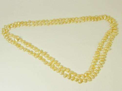 String of freshwater pearls - 92 cm - no clasp - as per photo