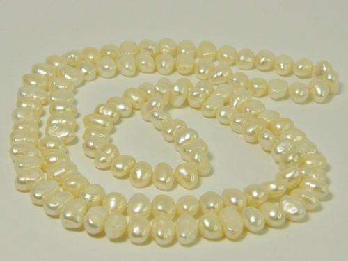 Vintage String of very large freshwater pearls with no clasp - 80 cm  - as per photo