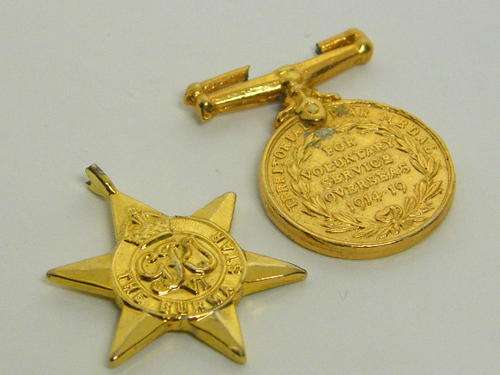 Lot of 2 miniature medals - tops broken - as per photo