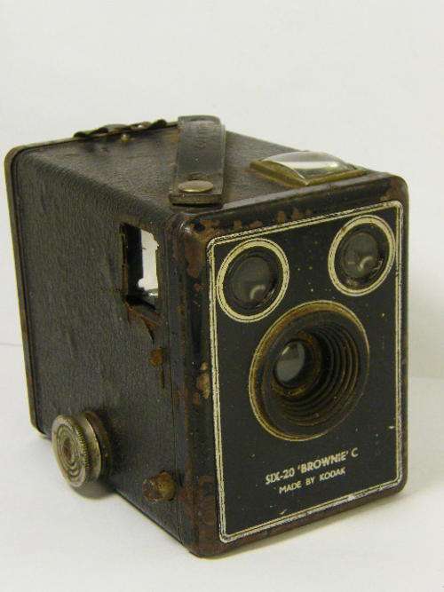 Brownie six-20 'C' - decorative - as per photo