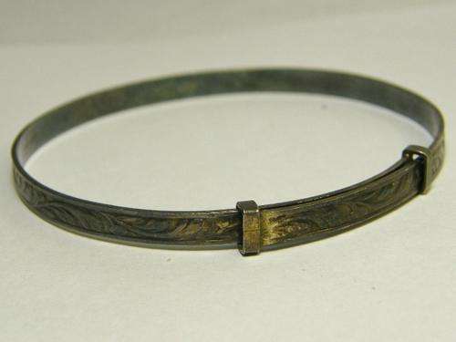 Vintage adjustable sterling silver bangle - weighs 7.4 grams - as per photo