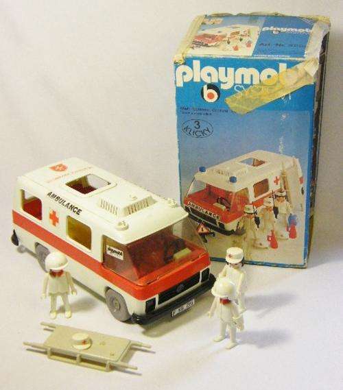 1977 Playmobil ambulance geobra in original box nr 3254 - as per photo