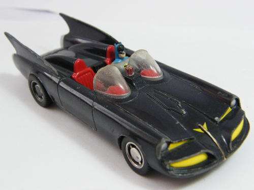 Corgi 1960 Batman mobile with Batman figurine - as per photo
