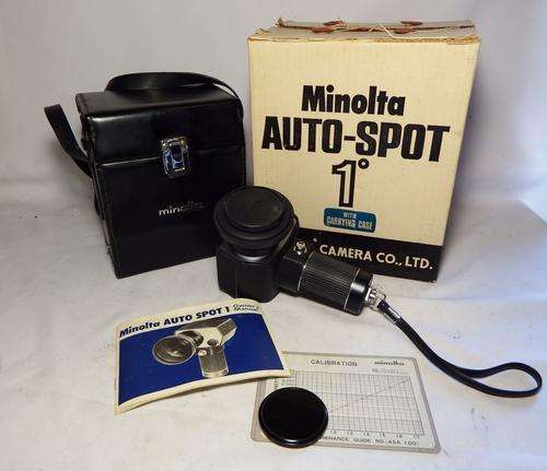 Minolta Auto - Spot 1 with carrying case in original box - excellent condition