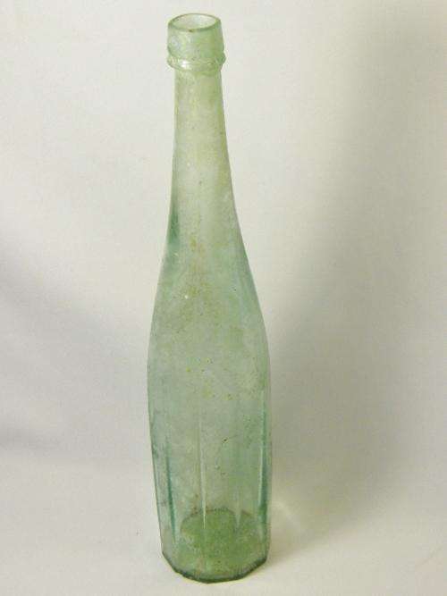 Antique J20 cordial glass bottle - no embossed names on side - as per photo