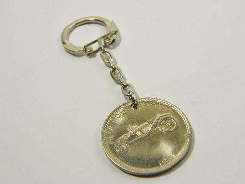 1931 Alfa Romeo 8c 2300 - Shell sportwagon token keyring - as per photo