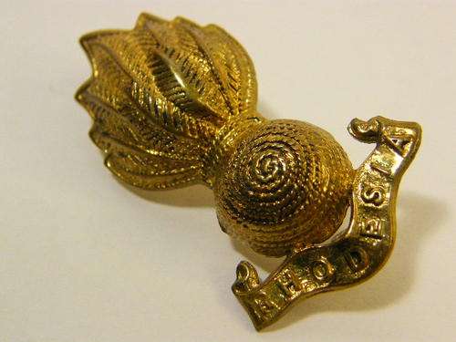 Southern Rhodesia Engineers collar badge - as per photo