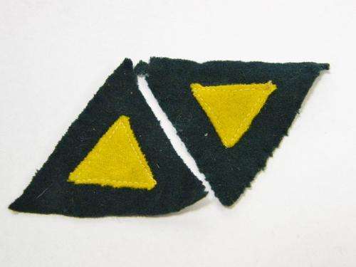 Pair of South African armoured division cloth flashes - as per photo