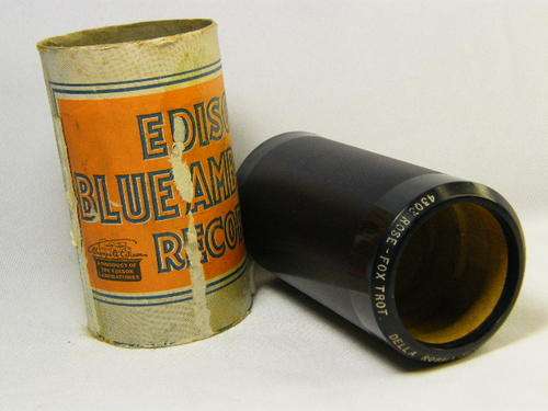 Edison Blue Amberol phonograph record # 4303 Rose - Fox trot by Della Robbia Orchestra