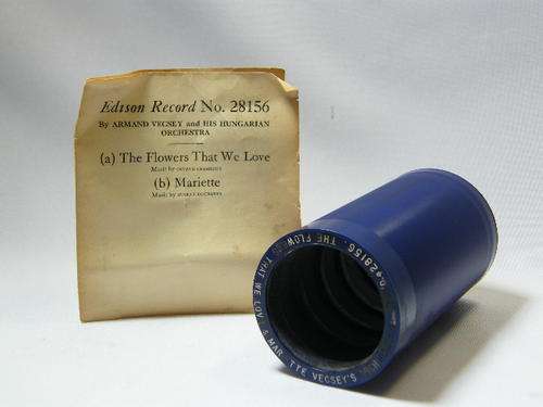 Edison Blue phonograph record # 28156 The Flowers that we love and mariette by Vecsey orchestra