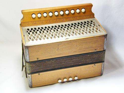 Hohner 10 button accordion - excellent condition - as per photo