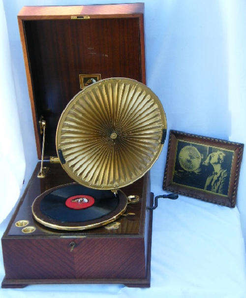 Antique HMV model 460 grand gramophone with diaphragm - in mahogany case - auto brake - excellent