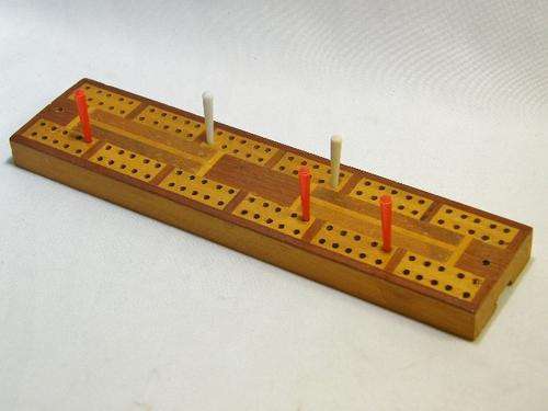 Vintage Cribbage wooden board game - as per photo