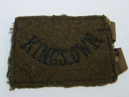 King`s Own WW2 slip on shoulder rank - as per photo