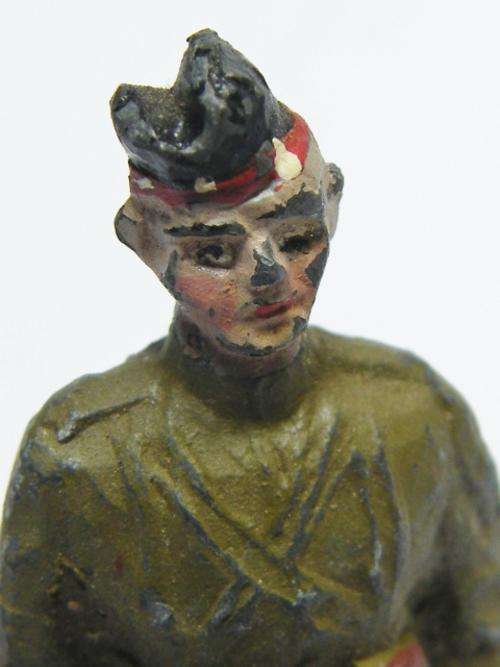 Vintage Scottish lead soldier standing rest with rifle - as per photo