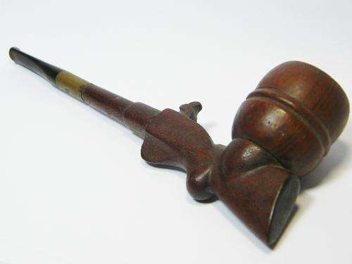 Vintage rifle shaped wooden smoking pipe with bakelite mouthpiece - as per photo