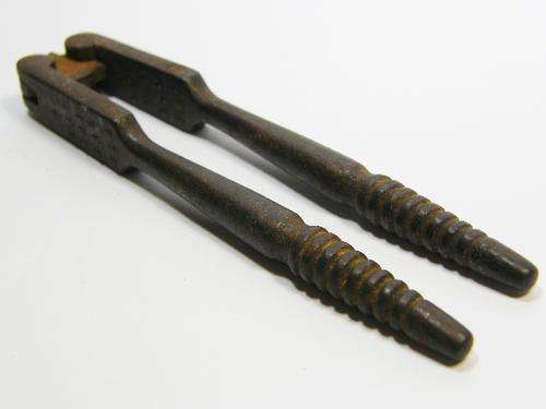 Antique metal nut cracker - @ Crazy R1 start