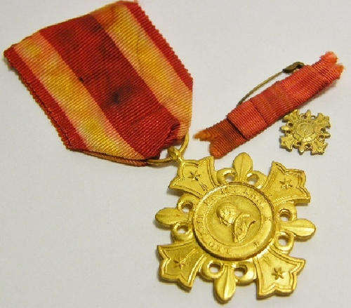 Vatican WW1 medal cross - The Pro Ecclesia and Pontifice cross and miniature awarded as a sign