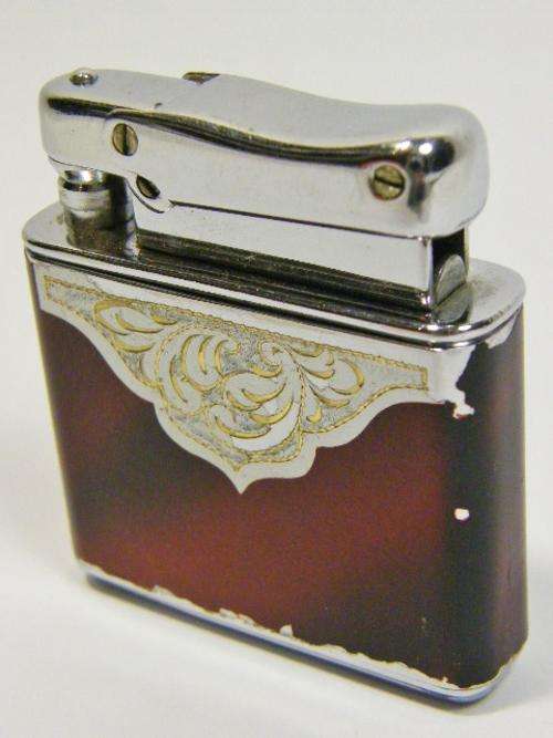 Vintage Fbelo Monopol lighter with engraving artwork - needs a flint - as per photo