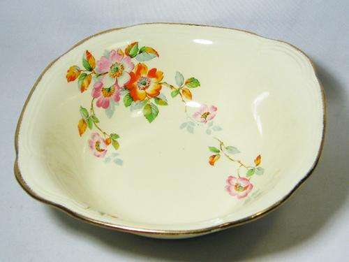 Vintage Alfred Meakin salad bowl - as per photo