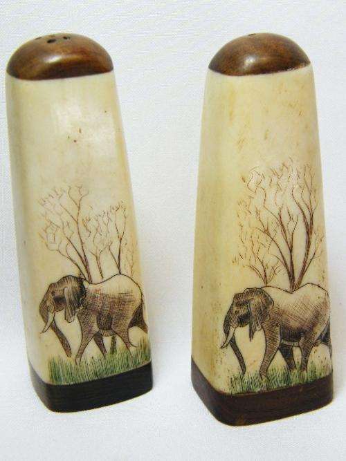 Pair of antique bone & wood salt & pepper shakers with scrimshaw artwork with colour - as per photo