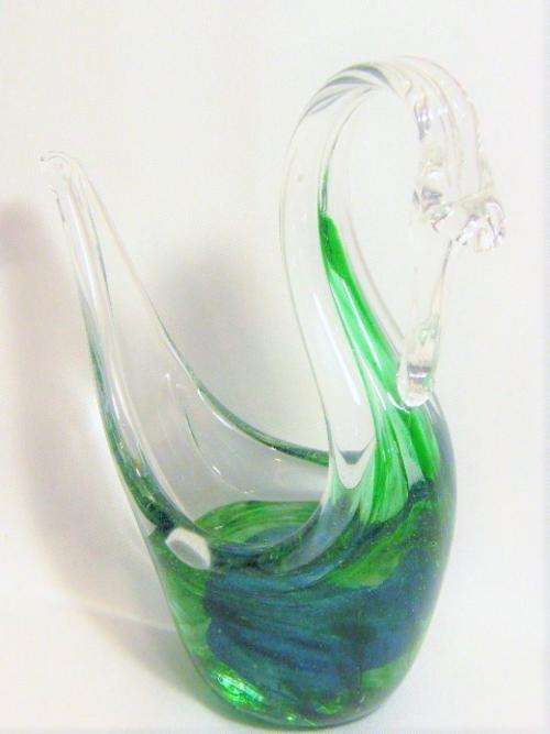 Vintage Mtarfa glass swan - high quality item - as per photo