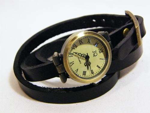 JQ Quartz fashion watch - working - leather strap - as per photo