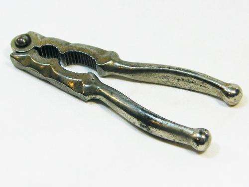 Vintage steel nutcracker plier with double opening - as per photo