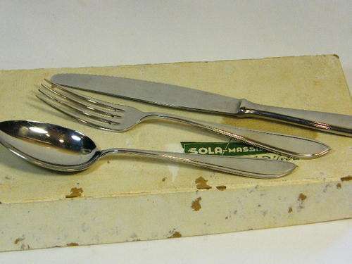 Vintage SOLA silverplated cutlery for one set in box - as per photo
