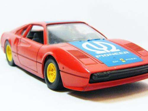 Vintage Ferrari 308 GTB racing model car - scale 1/24 - Burago - as per photo