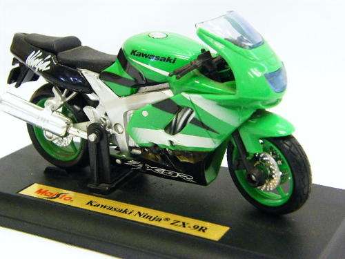 Kawasaki Ninja ZX - 9R model motorcycle - scale 1/8 - Maisto - as per photo