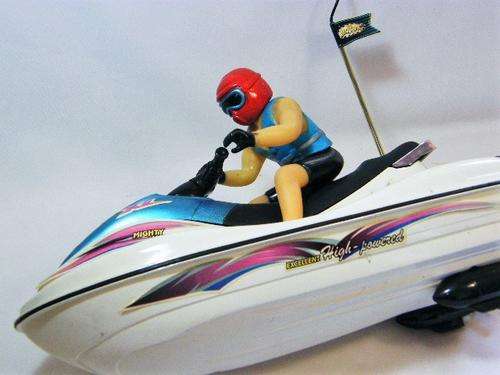 Mighty Motor R/C Jetski 27 MHz - no remote - not sure if working - as per photo