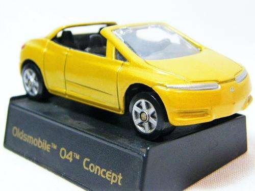 2001 Oldsmobile D4 concept model car - scale 1/64 - Maisto with stand - as per photo