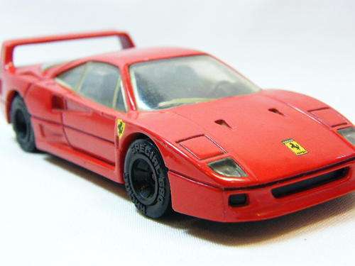 Matchbox Specials 1988 Ferrari F40 model car - scale 1/39 - as per photo