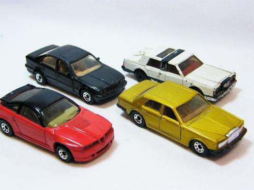 Lot of 4 vintage Matchbox toy cars - as per photo