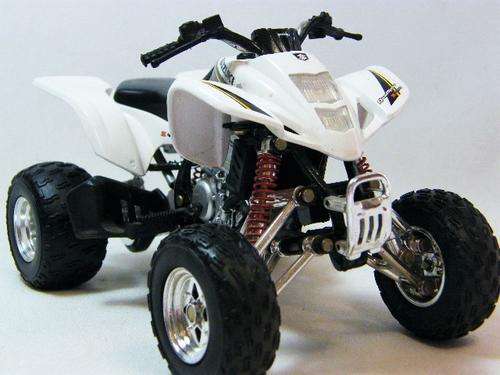 NewRay Suzuki Quadsport Z400 model quad bike - scale 1/12 - as per photo