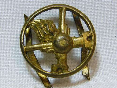 WW2 Italian Army Armourers badge - as per photo