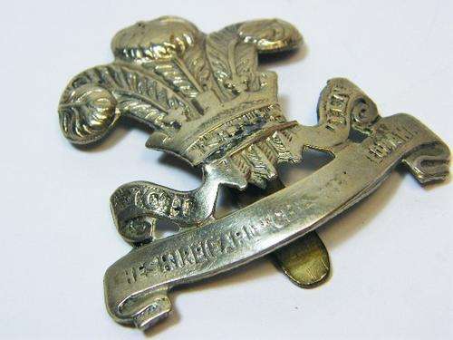 Cheshire Yeomanry (Earl of Chester`s) cap badge with slide - well used - as per photo