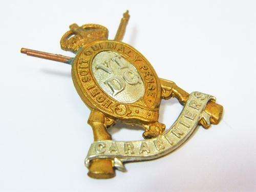 WW1 6th Dragoon guards carabiniers cap badge with broken slide - as per photo