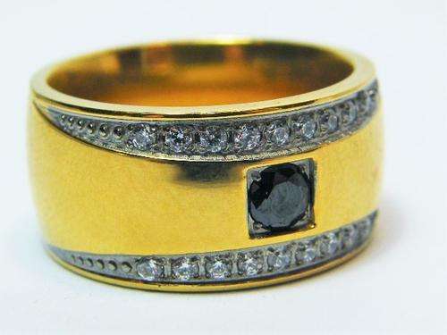 Ladies gold coloured costume jewellery ring - size Q - as per photo