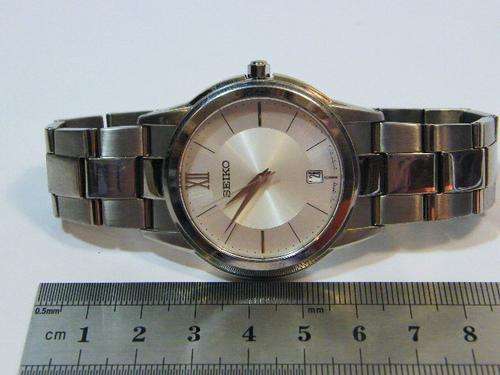Men s Watches Seiko Quartz mens date watch 7N42 OFEO serial 280461 as per photo was sold for 650.00 on 16 Sep at 15 31 by Trust Coins in Cape Town ID 243211231