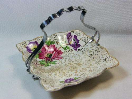 Vintage Midwinter Staffordshire candy dish with handle - as per photo